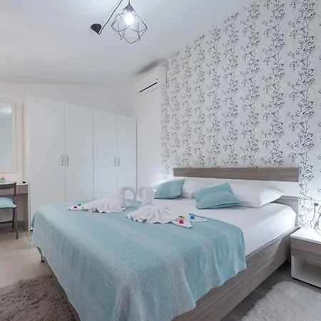 Five Angels * Dubrovnik