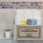 Five Angels Apartment *