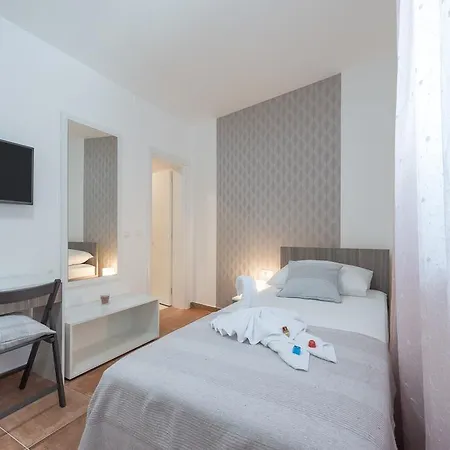 Five Angels * Dubrovnik