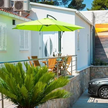 Five Angels Appartement *